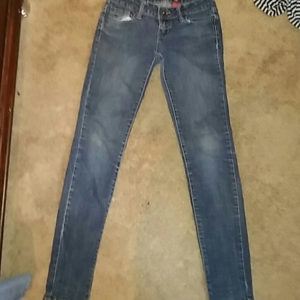 Sz 5 skinny jeans by Zandi